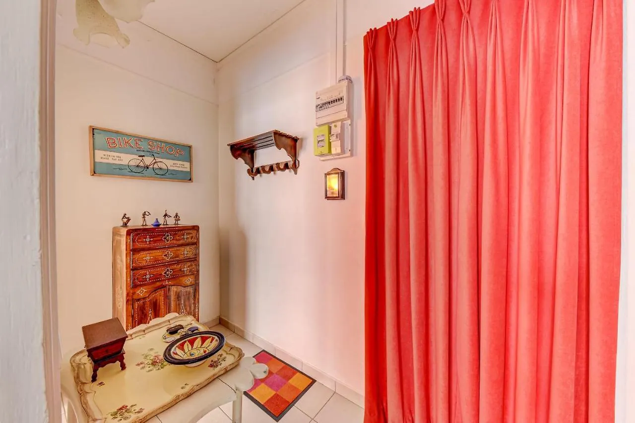 Appartement Groult - Welkeys Paris 0*,